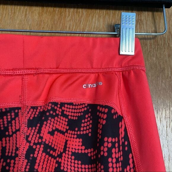 🍄 Adidas Bright Coral and Black Patterned Athletic Leggings - Picture 5 of 6